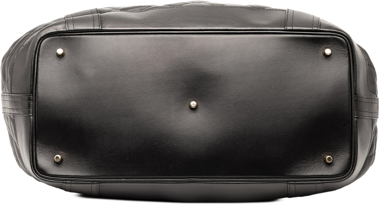 Burberry Large Quilted Leather Beaton Tote Zwart