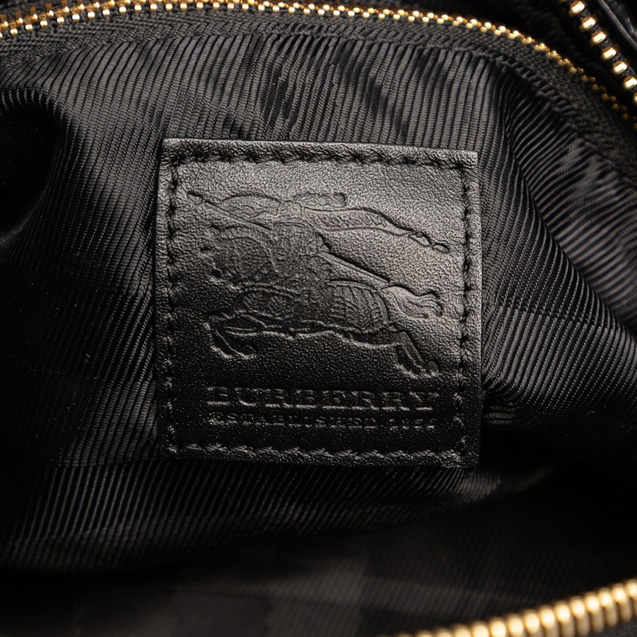 Burberry Large Quilted Leather Beaton Tote Zwart