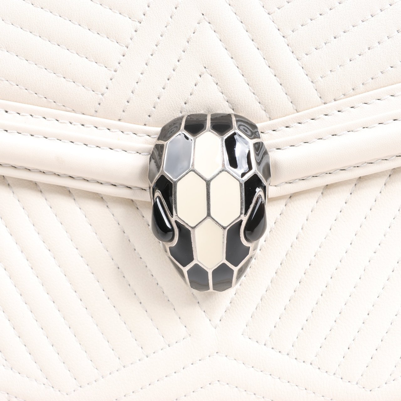 Bvlgari BVLGARI Serpenti Leather Chain Shoulder Bag in White Wit