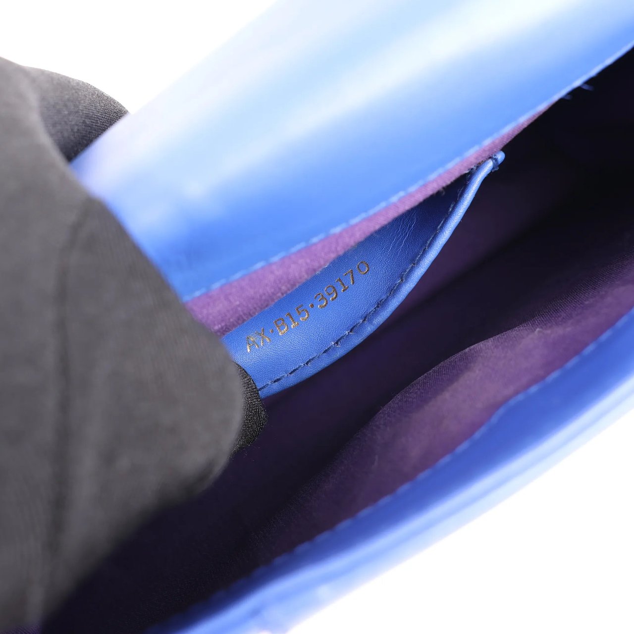 Bvlgari BVLGARI Serpenti Forever Leather Chain Shoulder Bag in Blue Blauw