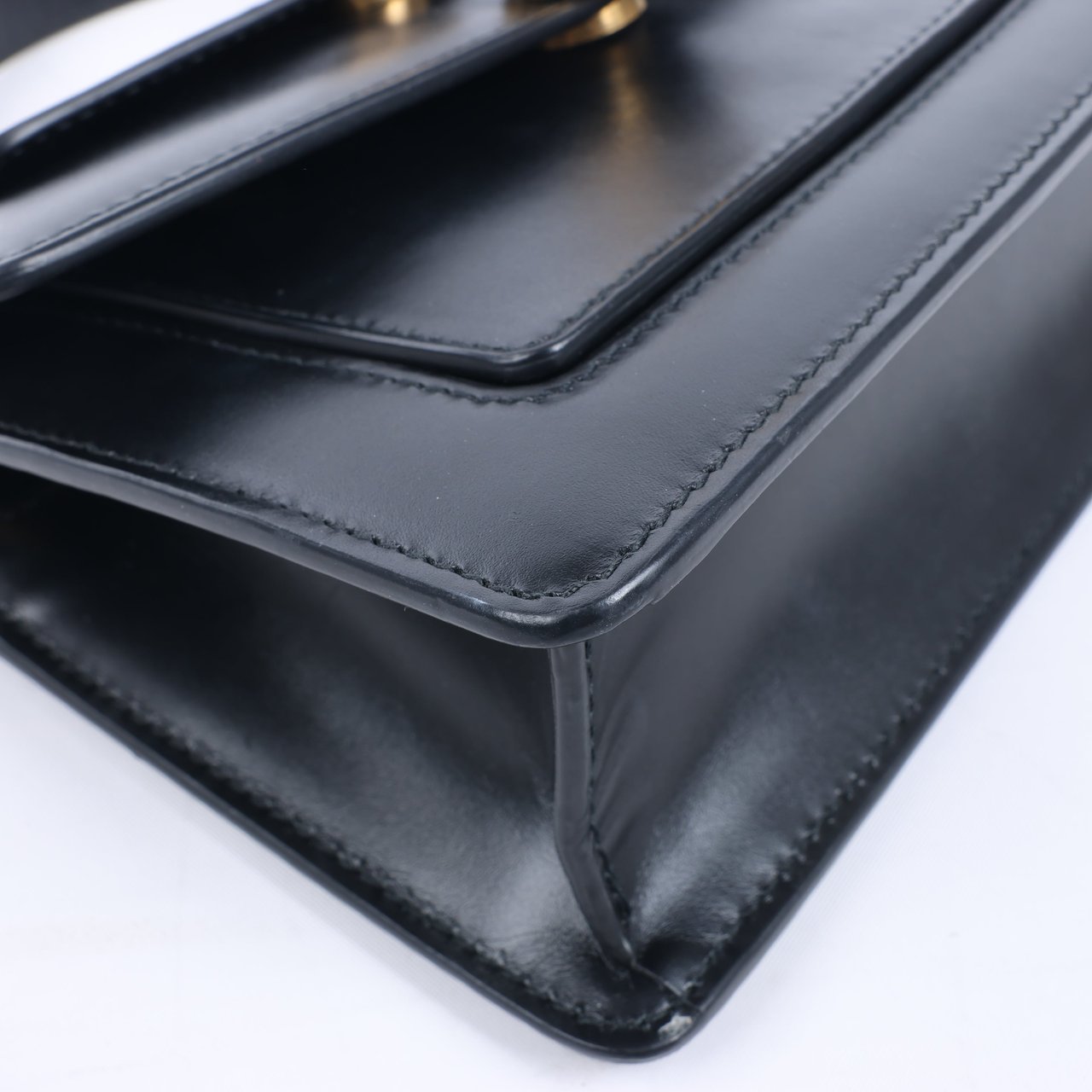 Bvlgari Bvlgari × Alexander Wang Serpenti Leather Handbag in Black Zwart