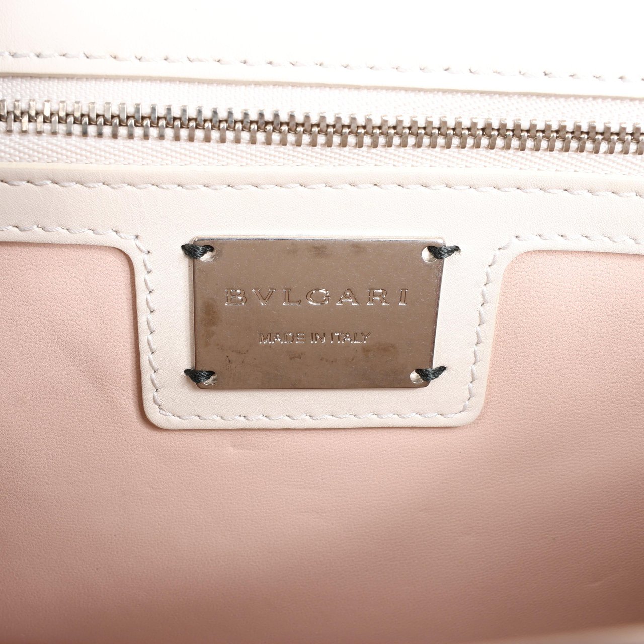 Bvlgari BVLGARI Serpenti Leather Chain Shoulder Bag in White Wit