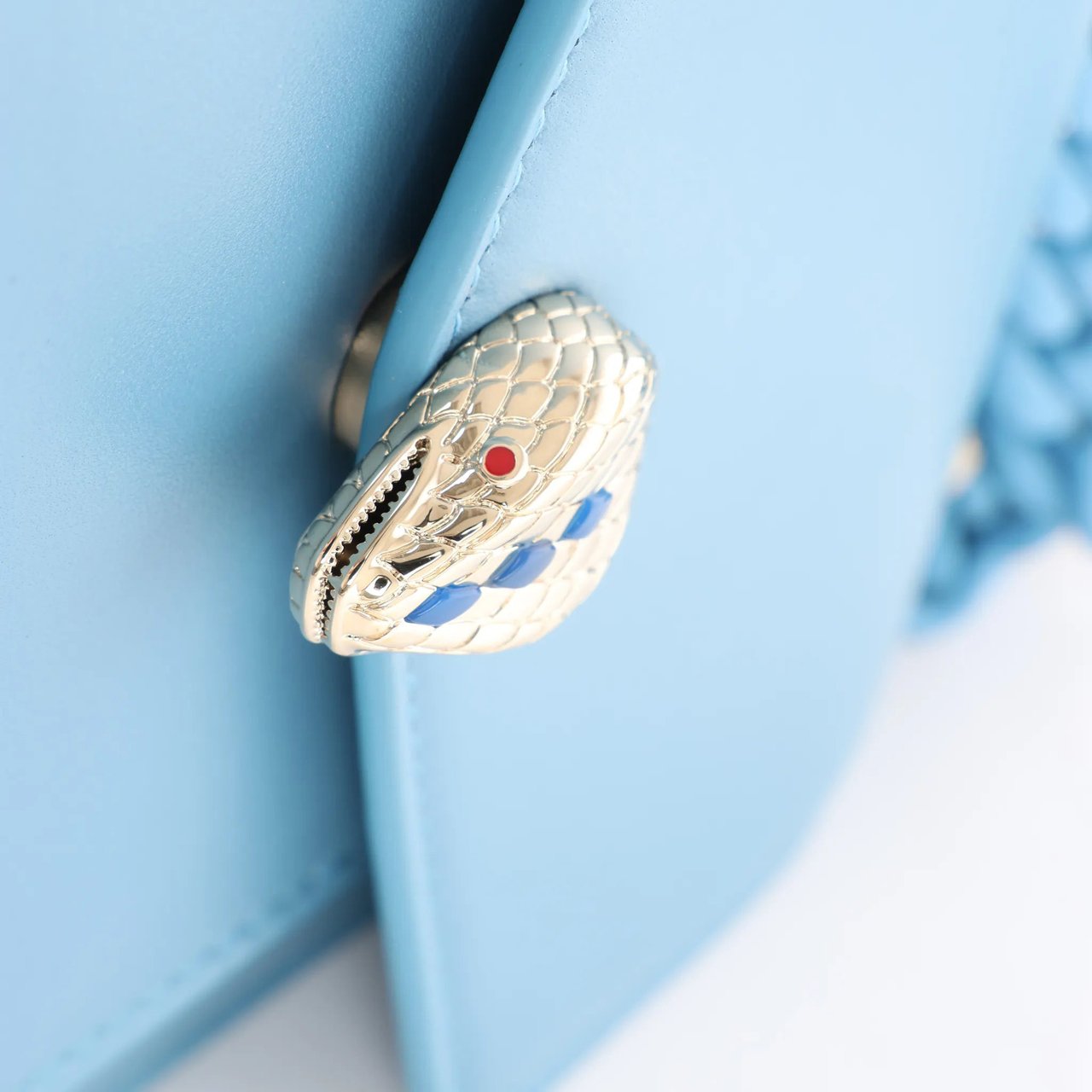 Bvlgari BVLGARI Serpenti Forever Leather Chain 2Way Handbag in Blue Blauw