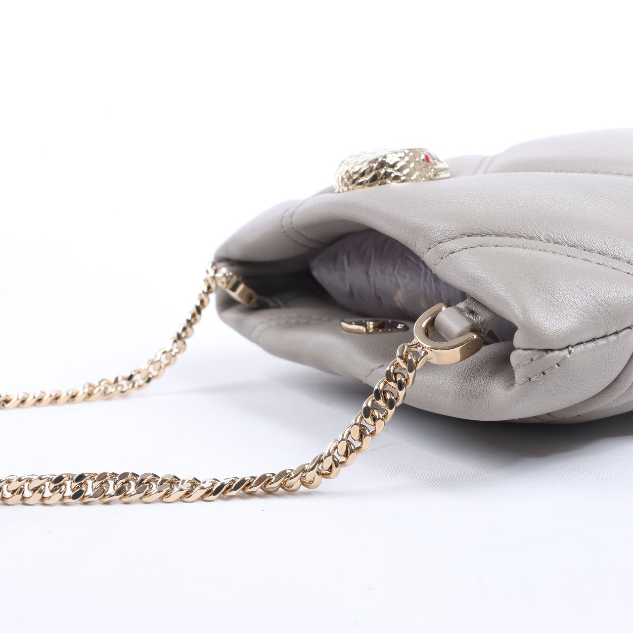 Bvlgari BVLGARI Serpenti Cabochon Chain Leather Shoulder Bag in Gray Grijs