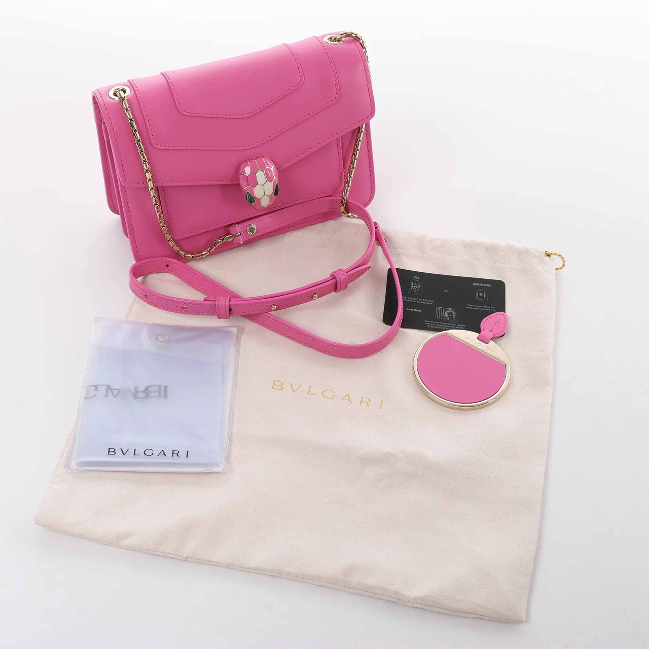 BVLGARI Serpenti Forever Leather Crossbody Bag in Pink Roze