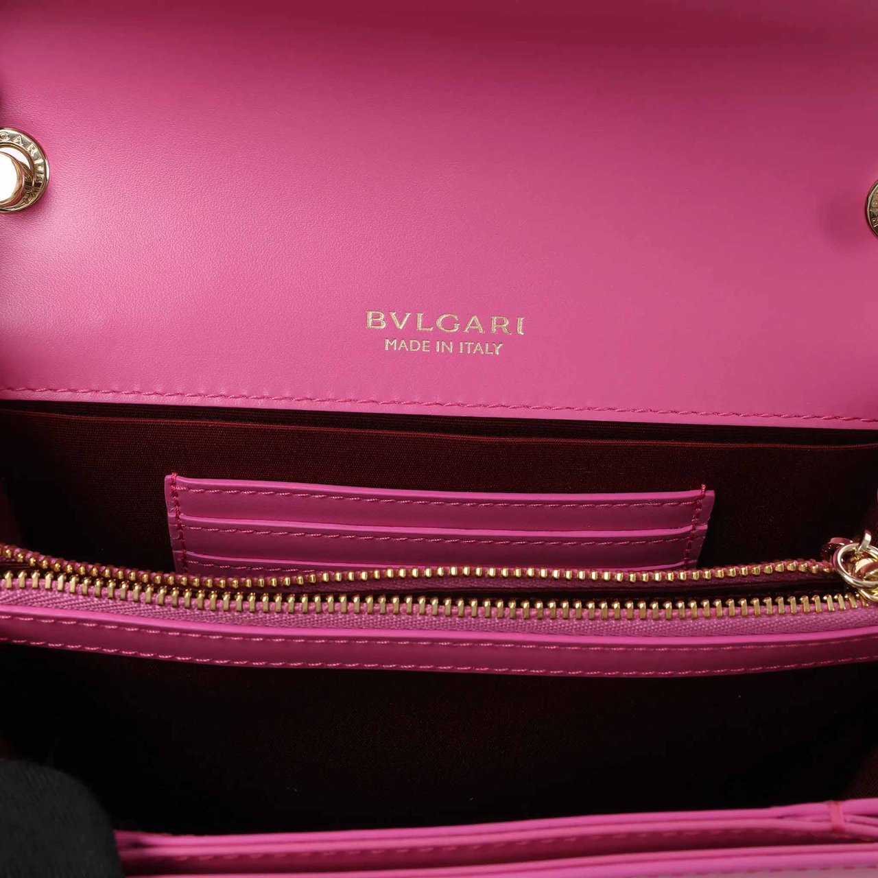 BVLGARI Serpenti Forever Leather Crossbody Bag in Pink Roze