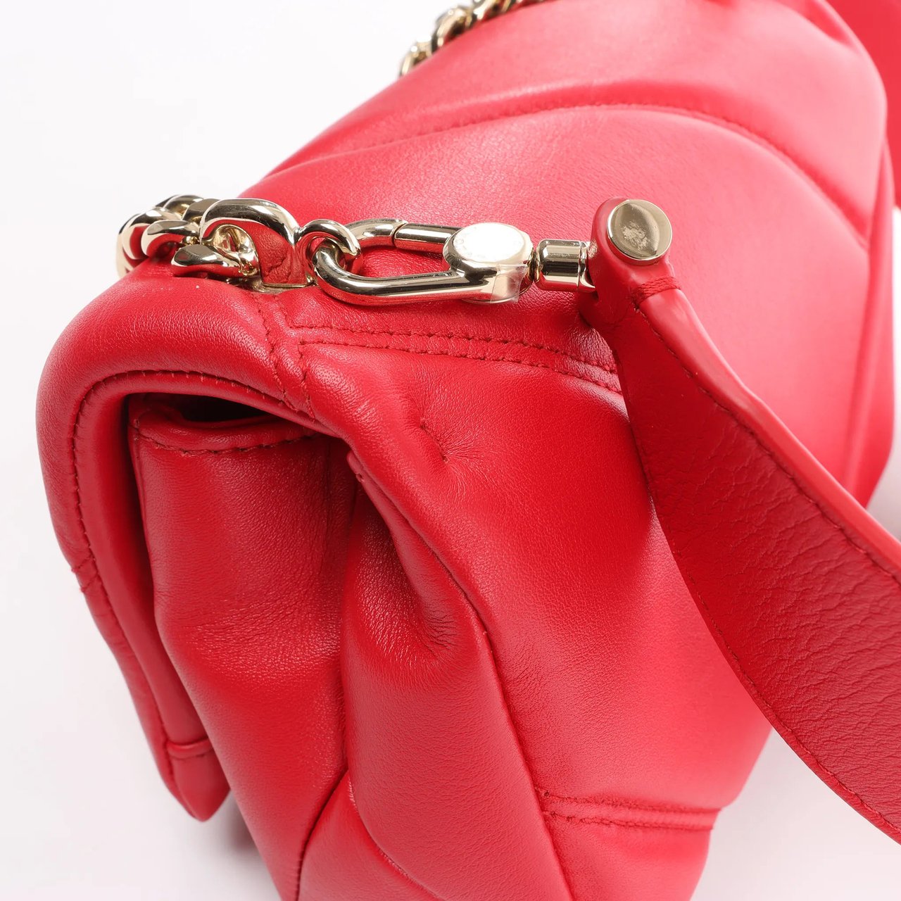 BVLGARI Serpenti Leather Chain Crossbody Bag in Red Rood