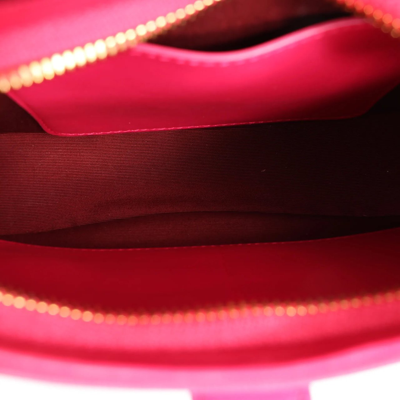 BVLGARI Serpenti Leather Shoulder Bag in Pink Roze
