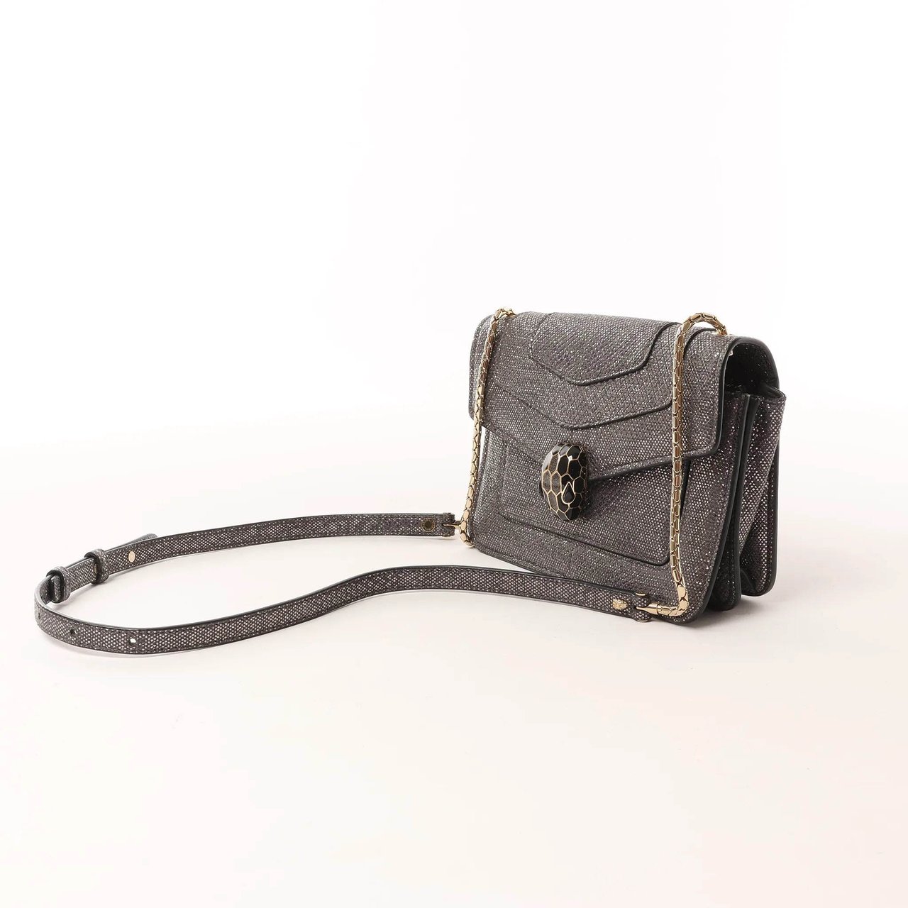 BVLGARI Serpenti Leather Chain Crossbody Bag in Gray Grijs