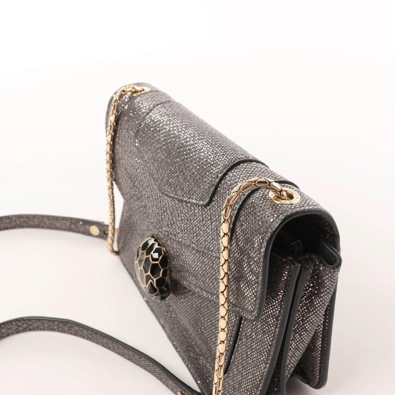 BVLGARI Serpenti Leather Chain Crossbody Bag in Gray Grijs