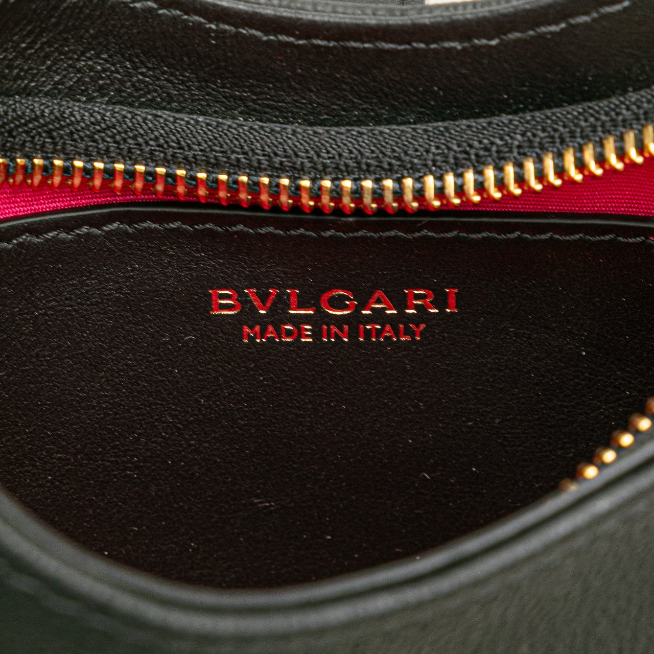 Bvlgari Small Leather Serpenti Ellipse Satchel Zwart