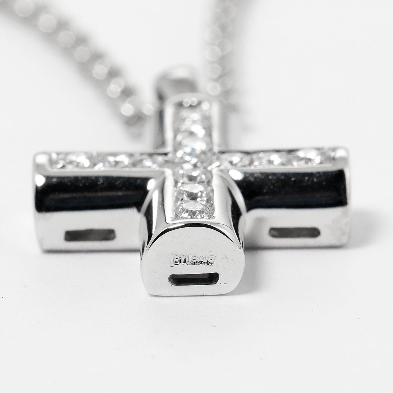 Bvlgari Bvlgari Croce Pendant Necklace 18K White Gold and Pave Diamonds Zilver