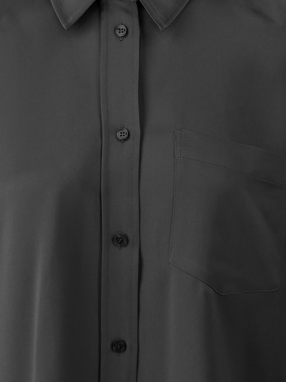By Malene Birger Satin-Finish Black Shirt with Pointed Collar and Curved Hem Zwart