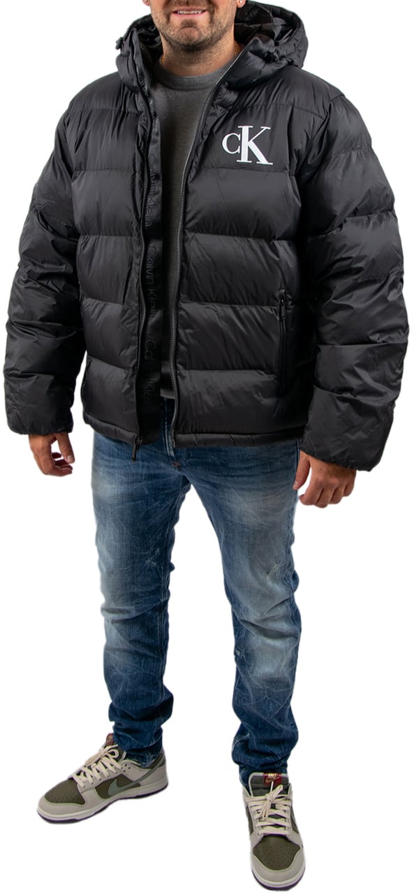 Calvin Klein Calvin Klein Jeans LS Nylon Monogram Puffer JKT Zwart