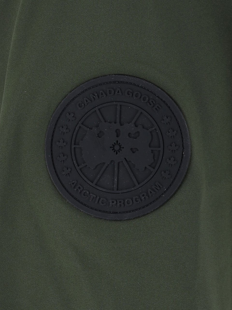 Canada Goose Olive Green Minimalist Jacket with Adjustable Cuffs Groen