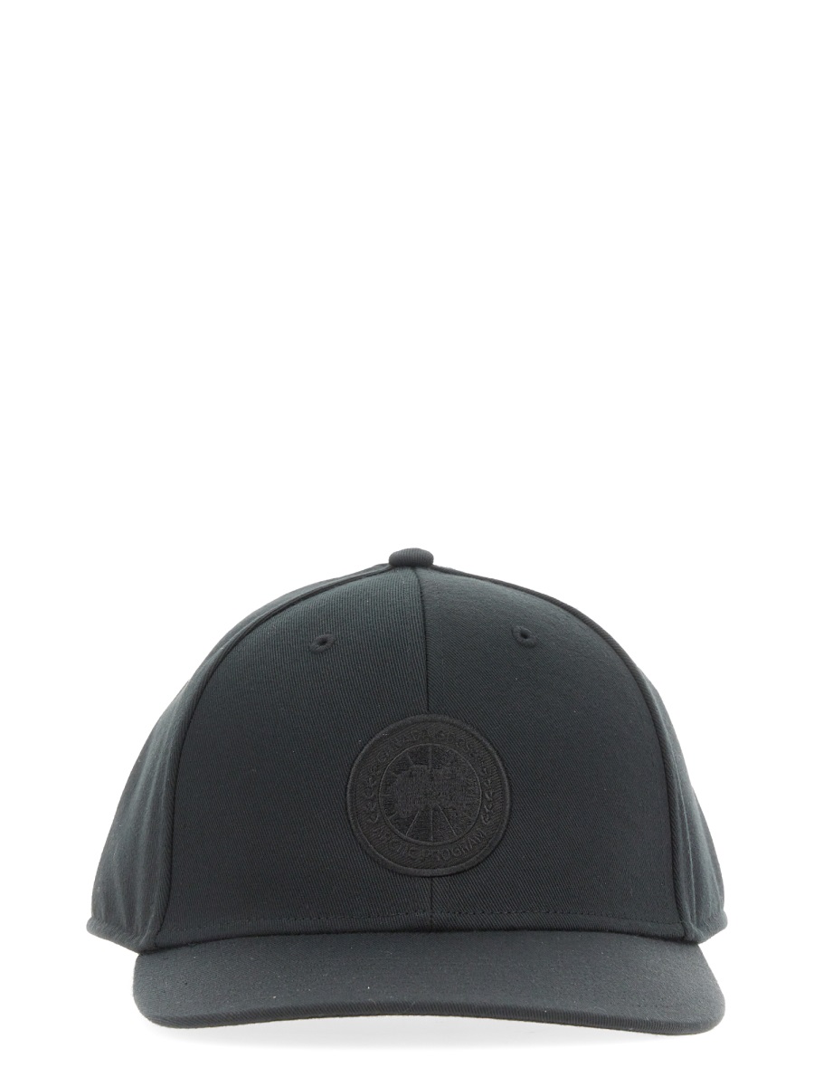Canada Goose CG TONAL LOGO BASEBALL HAT Zwart