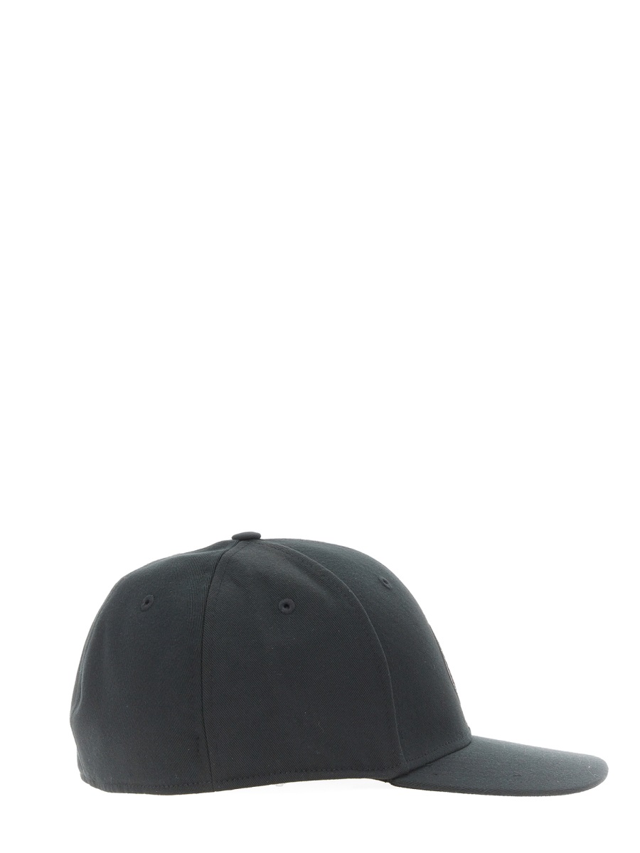 Canada Goose CG TONAL LOGO BASEBALL HAT Zwart