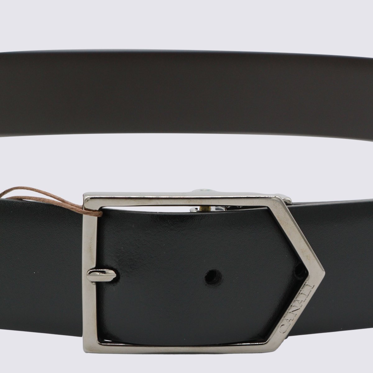 Canali Sleek Black Belt with Geometric Metallic Buckle Zwart