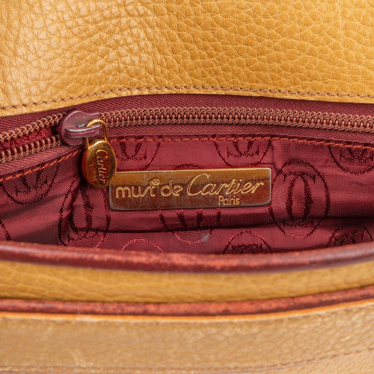 Cartier Cartier Grained Leather Clutch Bruin