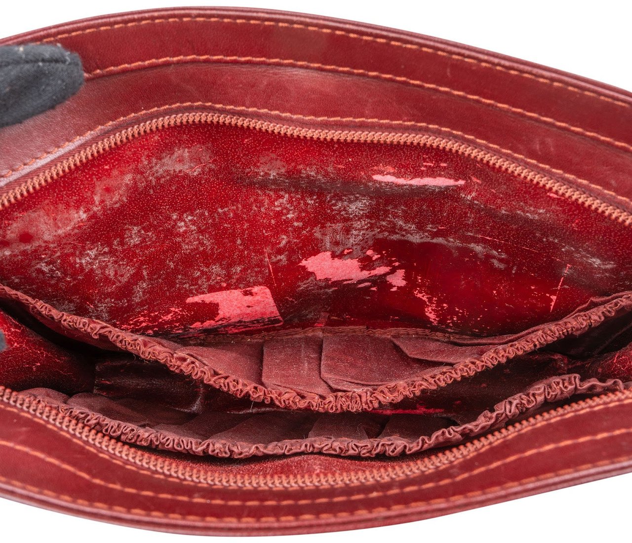 Cartier Cartier Bordeaux Leather Clutch Divers