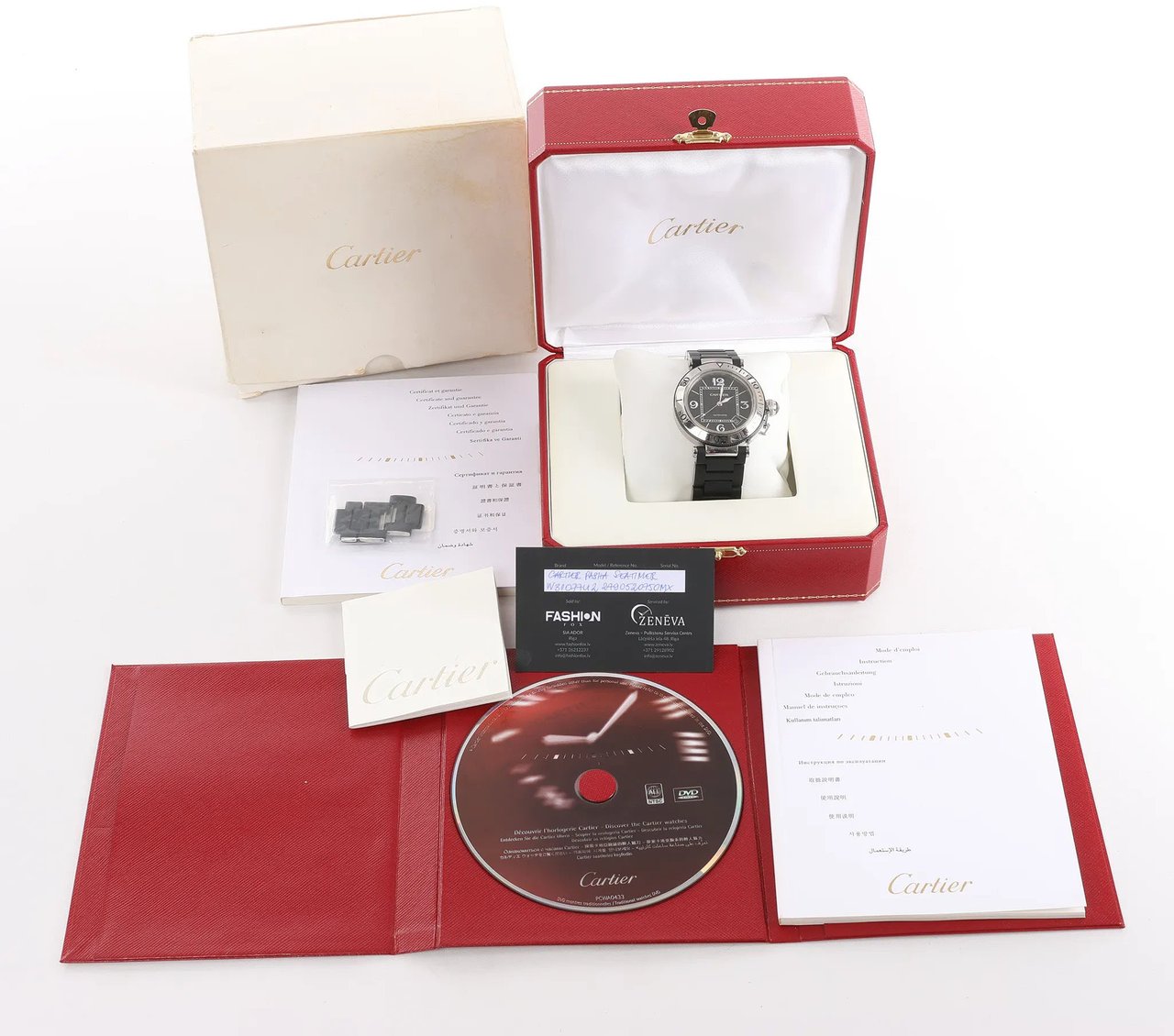 Cartier CARTIER Pasha Seatimer WW31077U2 2790520750MX SS x Rubber AT Watch with Black Dial Zwart