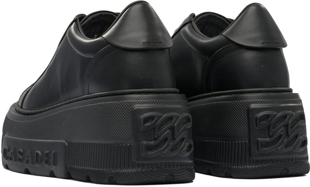 Casadei Sneakers & Slip-On Zwart