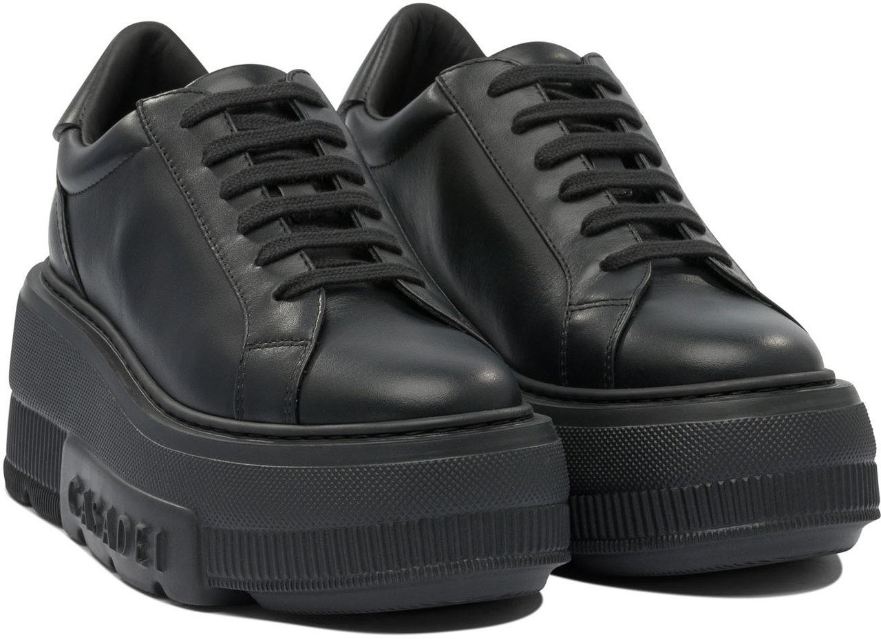 Casadei Sneakers & Slip-On Zwart