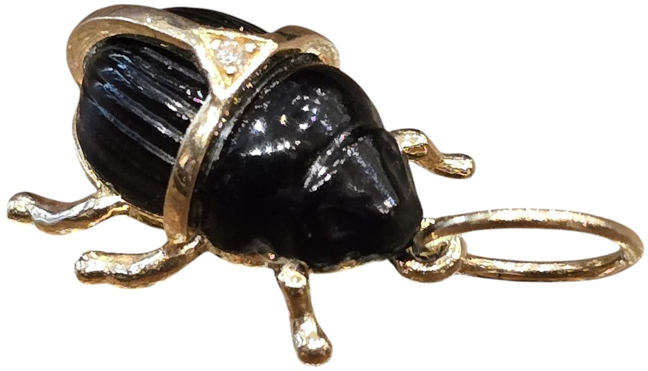 Catherine Michiels Pendentif L/E MAXOU mini scarabée onyx or jaune 14 carats 3 diamants Catherine Michiels bijoux Zwart