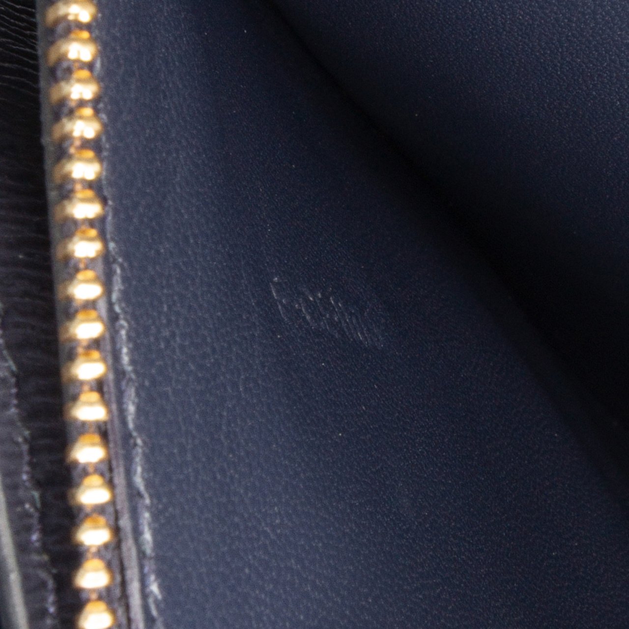 Celine Medium Calfskin Classic Box Zwart