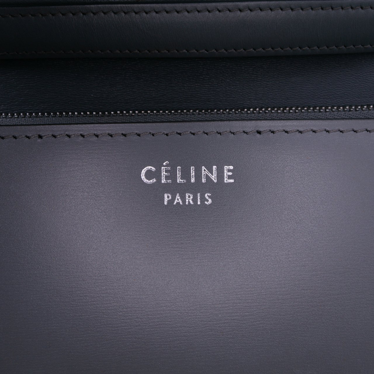 Celine Medium Calfskin Classic Box Paars