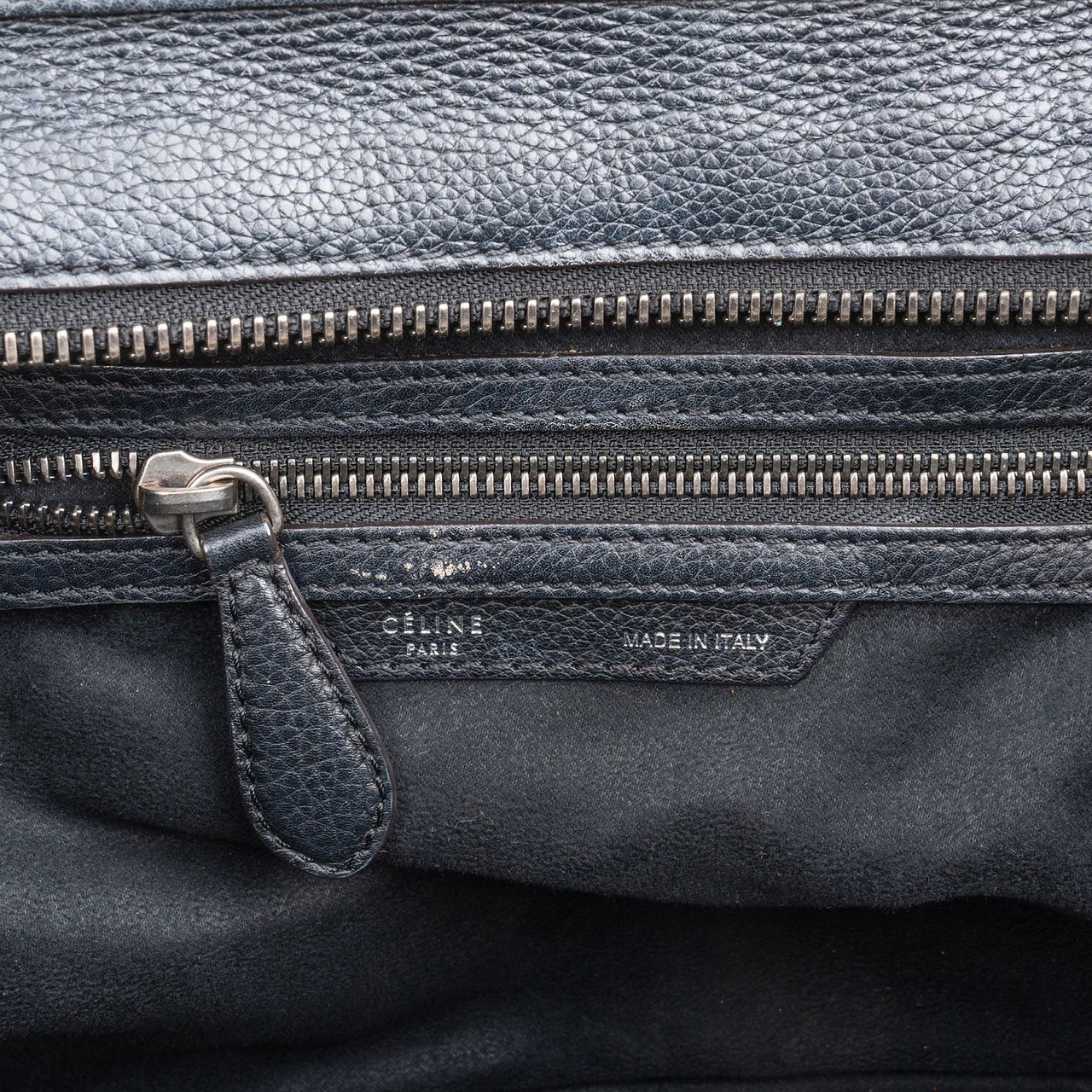 Celine Céline Black Grained Leather Luggage Handbag Zwart