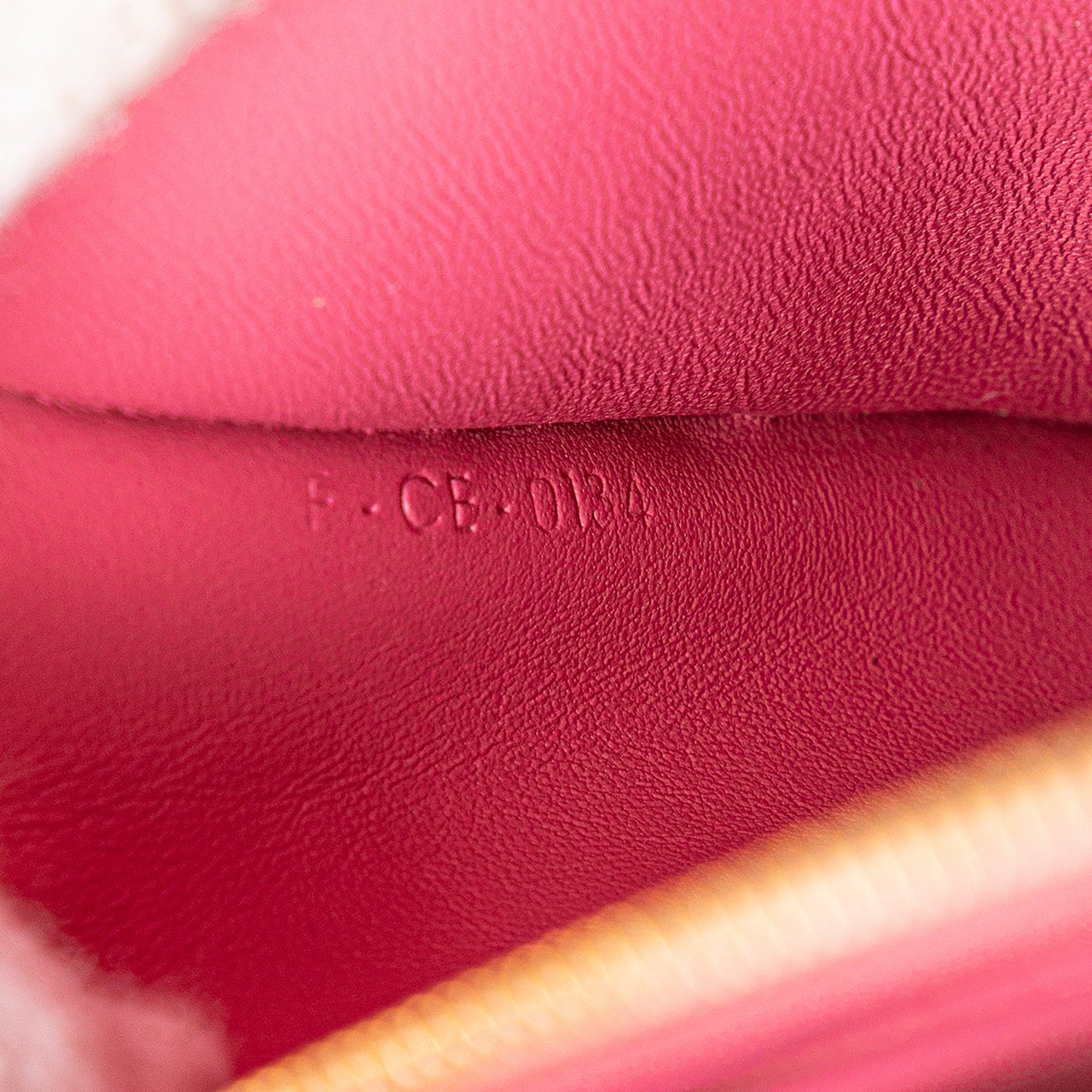 Celine Medium Calfskin Classic Box Roze