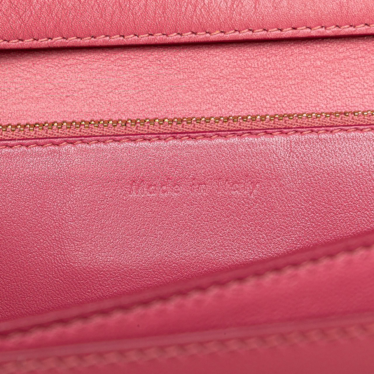 Celine Medium Calfskin Classic Box Roze