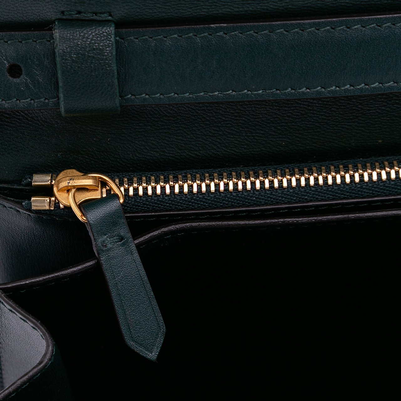 Celine Medium Calfskin Classic Box Groen