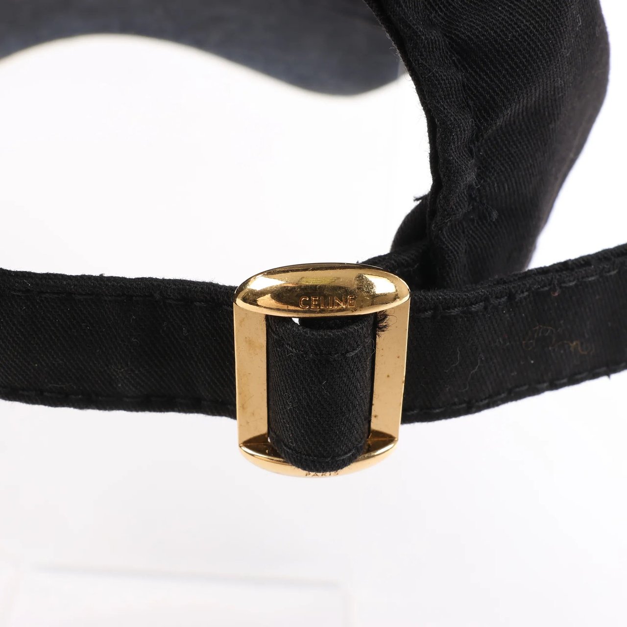 Celine CELINE Embroidered Logo Adjustable Hat in Black Zwart