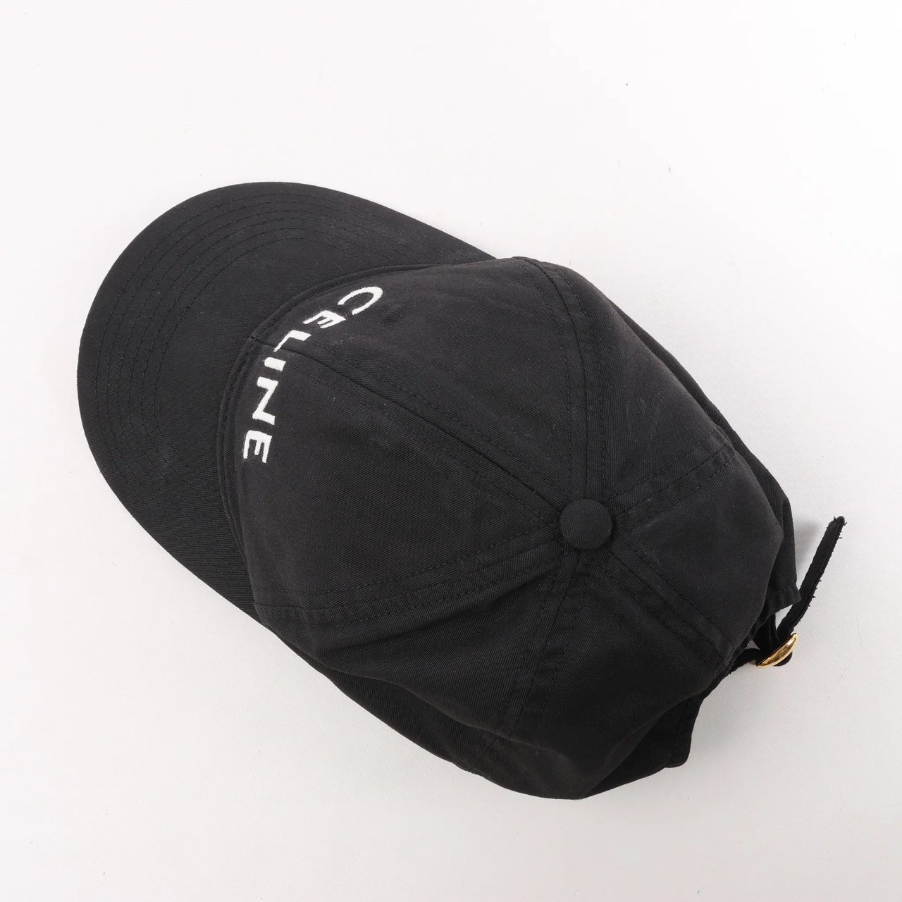 Celine CELINE Embroidered Logo Adjustable Hat in Black Zwart