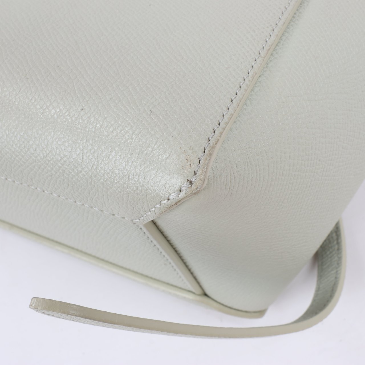 Celine CELINE Belt Bag Grained Calfskin Nano 2Way Handbag in Mint (Marketplaces) Groen