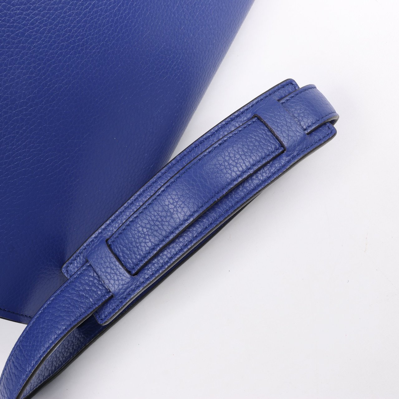 Celine CELINE Trapeze Leather x Suede 2Way Handbag in Blue Blauw