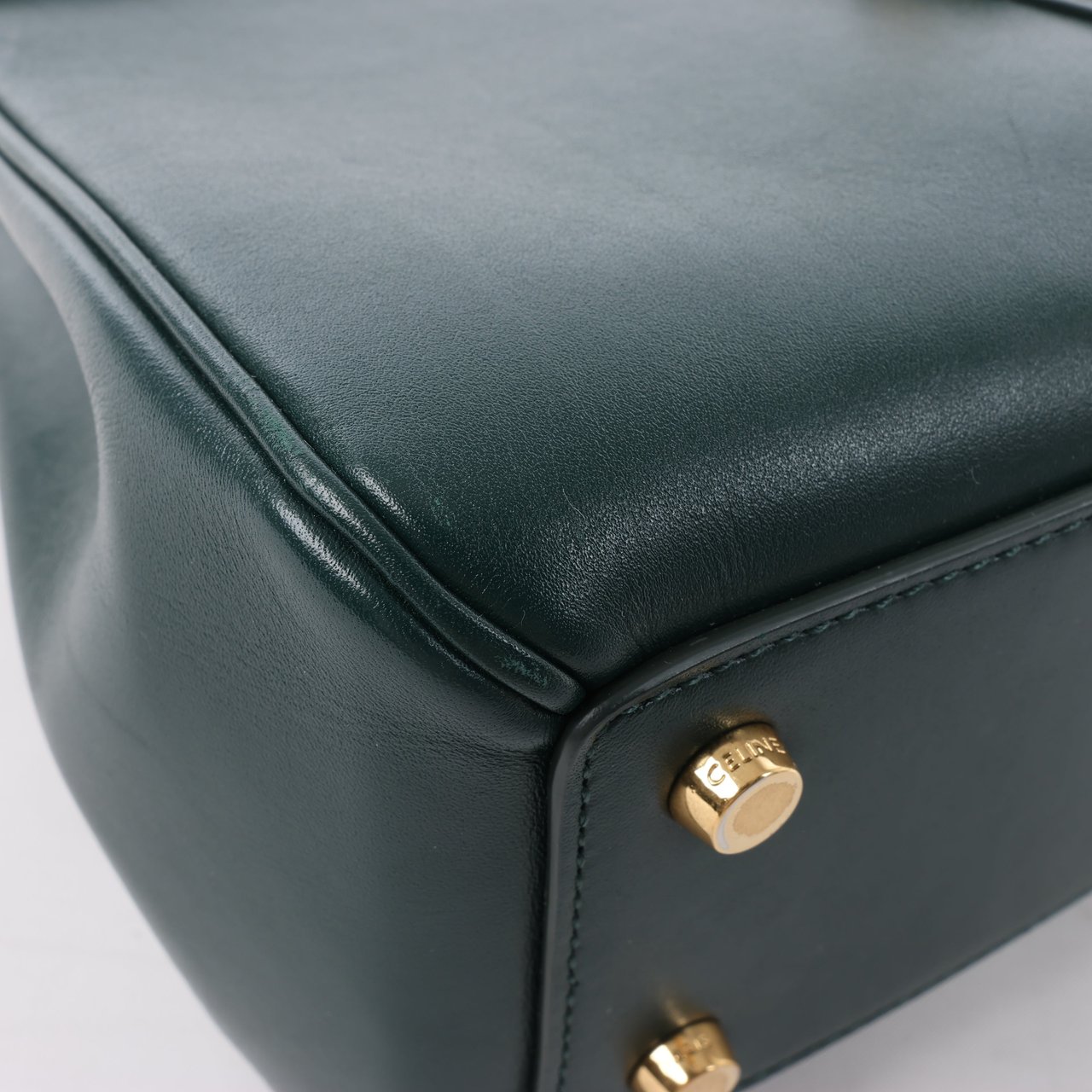 Celine Celine Sac 16 Small Smooth Leather Handbag in Green Groen