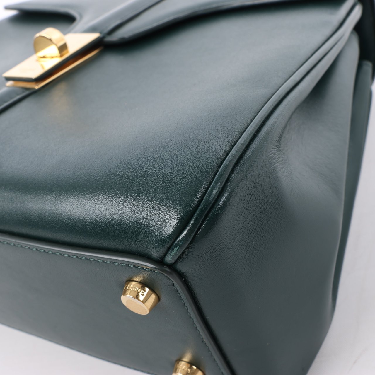 Celine Celine Sac 16 Small Smooth Leather Handbag in Green Groen