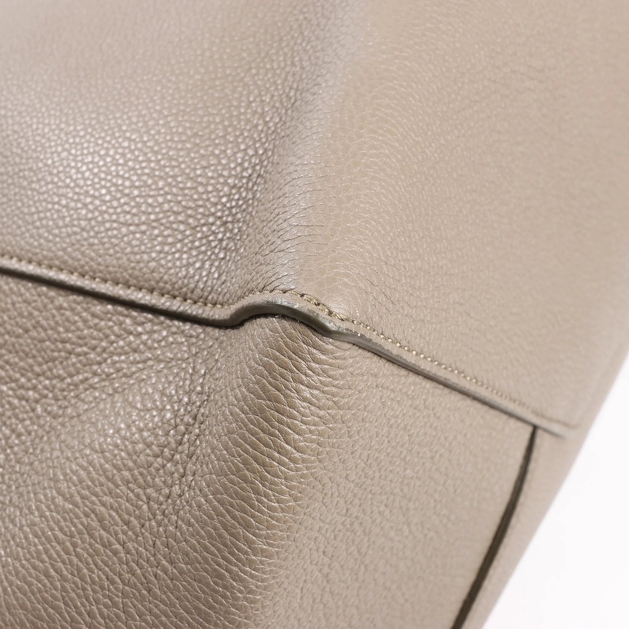 Celine Celine Cabas Phantom Small Leather Shoulder Bag in Taupe Bruin