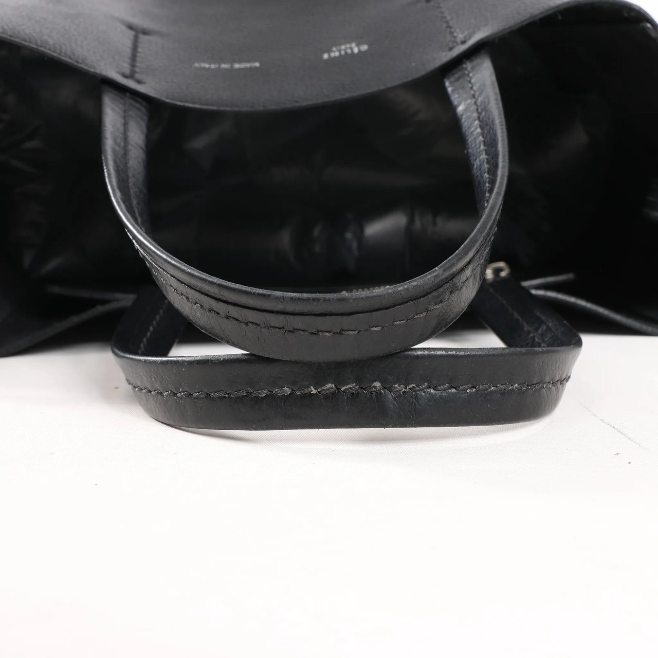 Celine CELINE Cabas Vertical Small Leather 2Way Handbag in Black Zwart