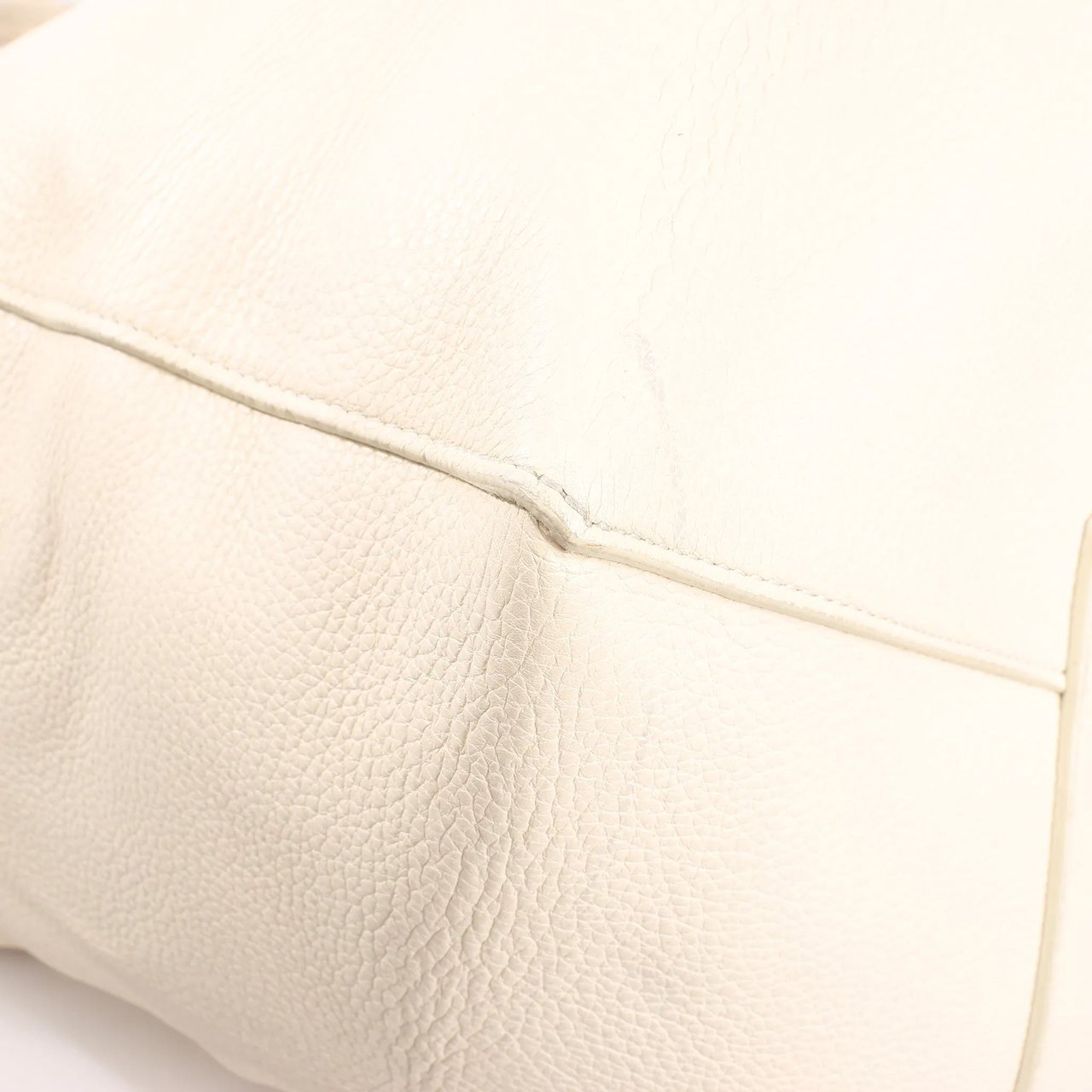 Celine Celine Cabas Phantom Medium Leather Shoulder Bag in White Wit