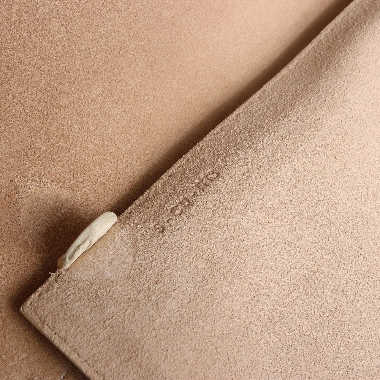 Celine Celine Cabas Phantom Medium Leather Shoulder Bag in White Wit