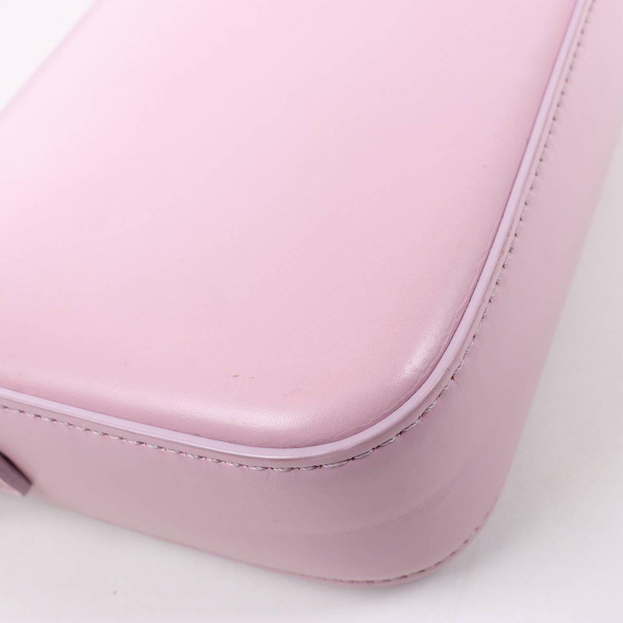 Celine Celine Triomphe Smooth Leather Small Shoulder Bag in Pink Roze