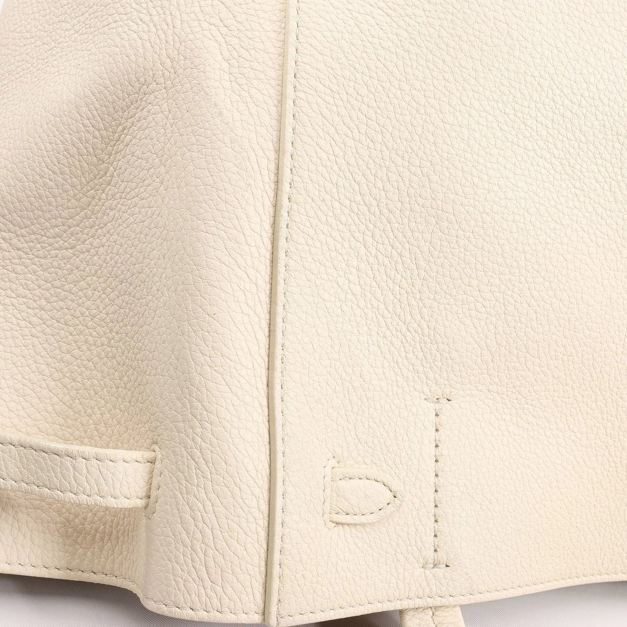 Celine Celine Cabas Phantom Medium Leather Shoulder Bag in White Wit