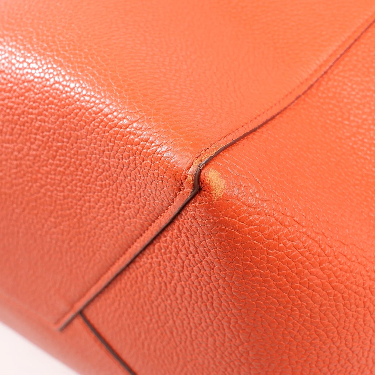 Celine Celine Cabas Phantom Small Leather Shoulder Bag in Orange Oranje