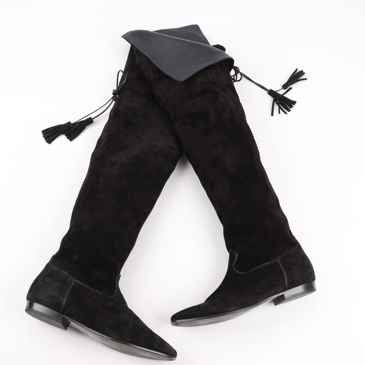 Celine Celine Chat Botté Over-The-Knee Flat Boot in Suede Calfskin in Size 38 RM0220 Zwart