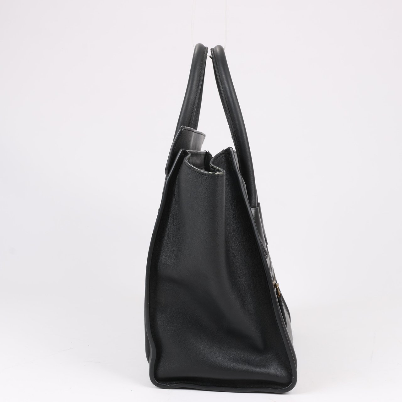 Celine CELINE Luggage Micro Leather Handbag in Black Zwart