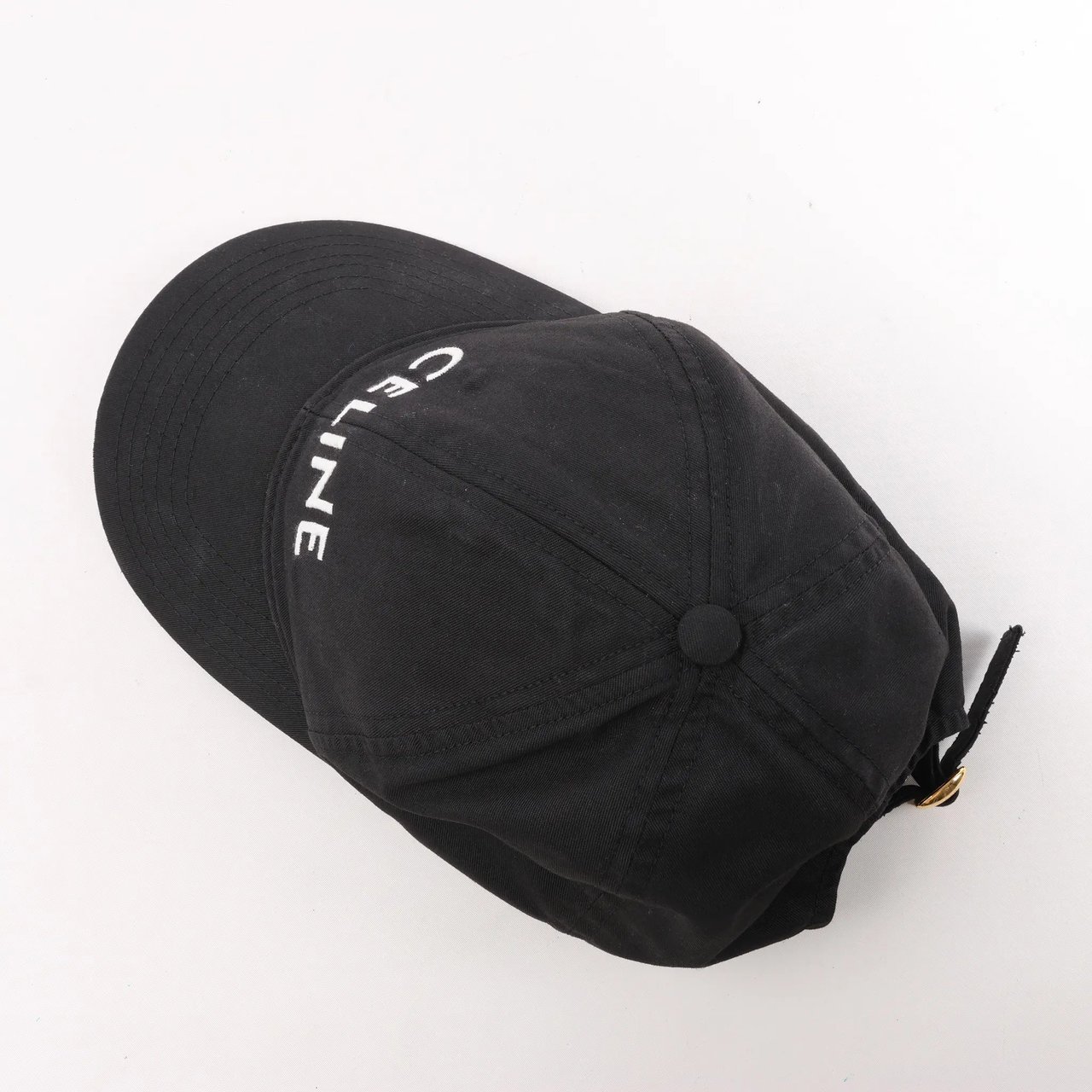 Celine CELINE Embroidered Logo Adjustable Hat in Black Zwart